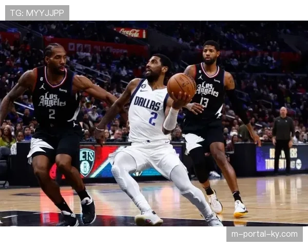 加福德与莱弗利护框组合 独行侠内线防守体系双保险